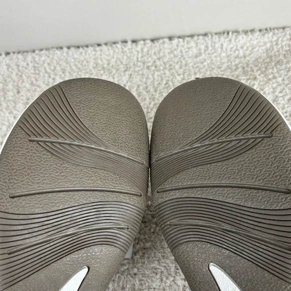 Clarks Cloudsteppers Sandals 9M Blue Breeze Piper Adjustable Strappy Comfort - Picture 9 of 15